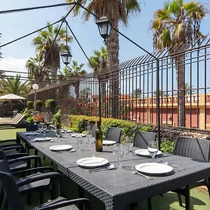  Villa Las Americas