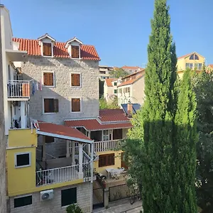 Dubai , Split Croatia
